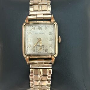 Vintage 10k Gold Plated Watch. Mens Tank Gold Square Face